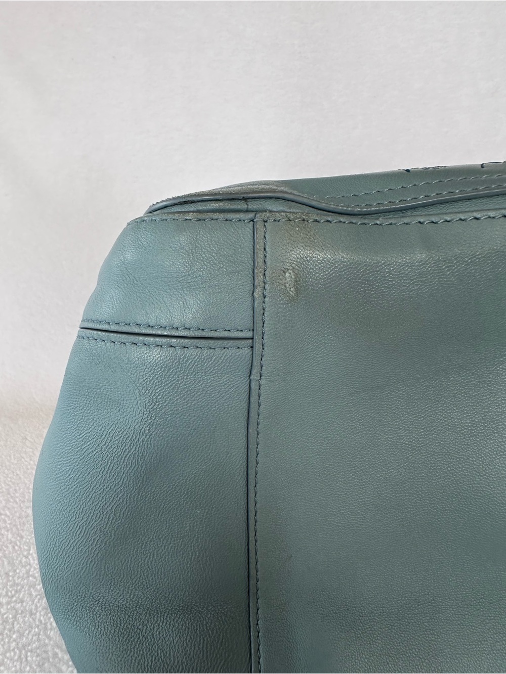 AUTHENTIC -  BOTTEGA VENETA - Picture 6 of 9